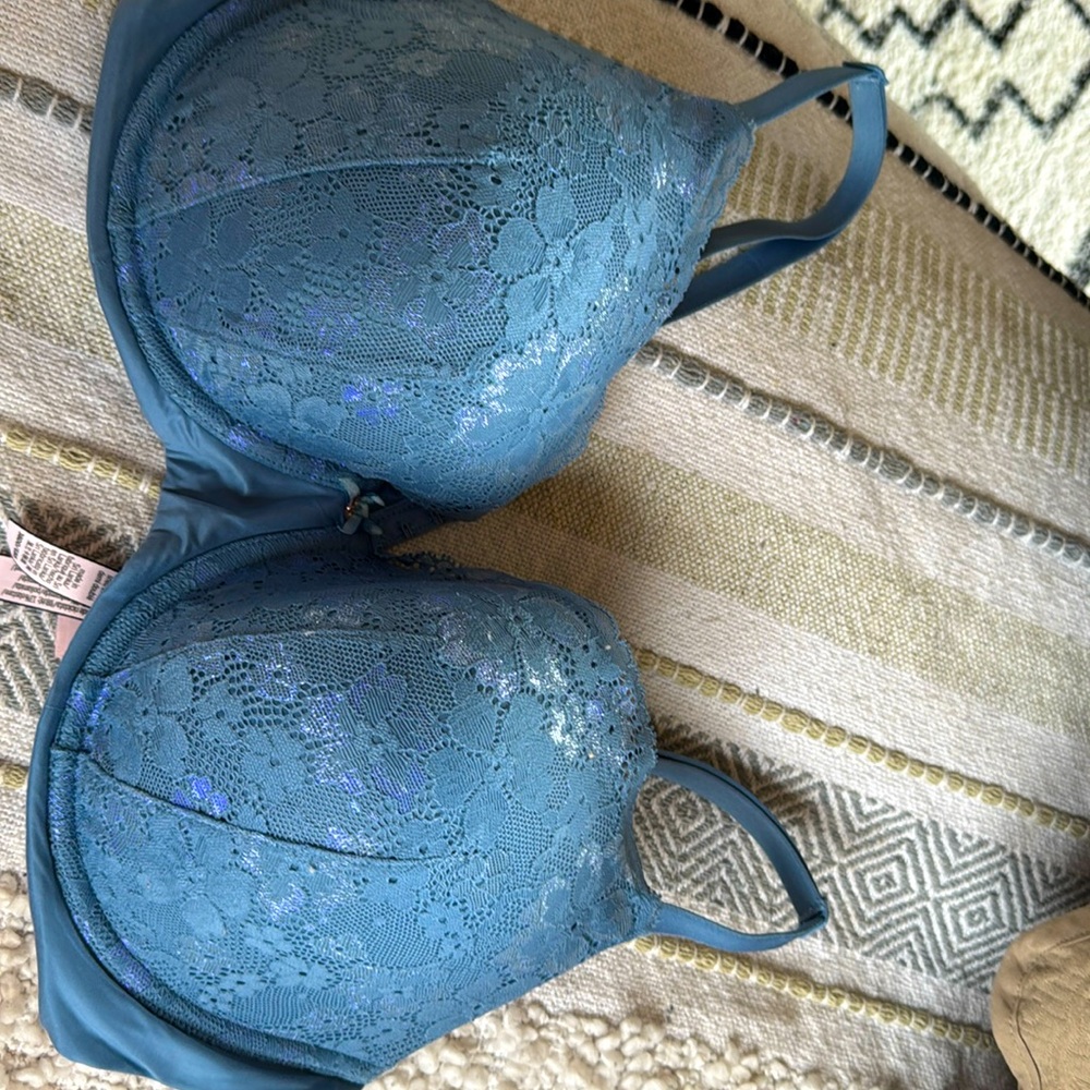 VS